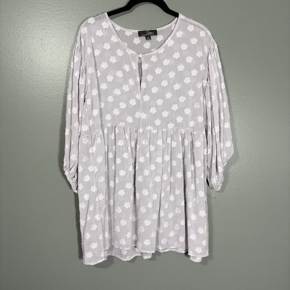 Suzanne Betro Women's Romantic Gray Flower Semi-Sheer Babydoll Top - Size Small